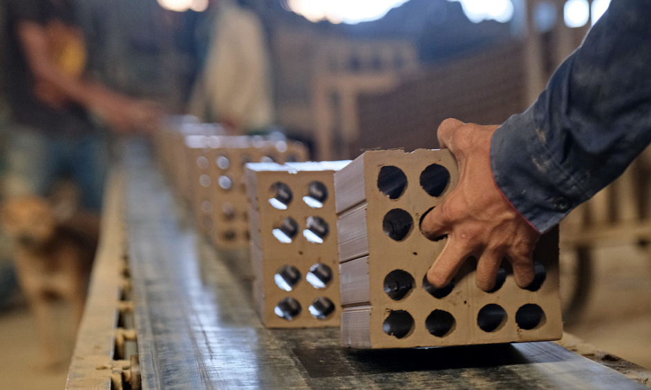 Entreprise De Fabrication De Briques,Pavés Et Blocs En Béton De Qualité 1 Entreprise De Fabrication De Briques,Pavés Et Blocs En Béton De Qualité 1