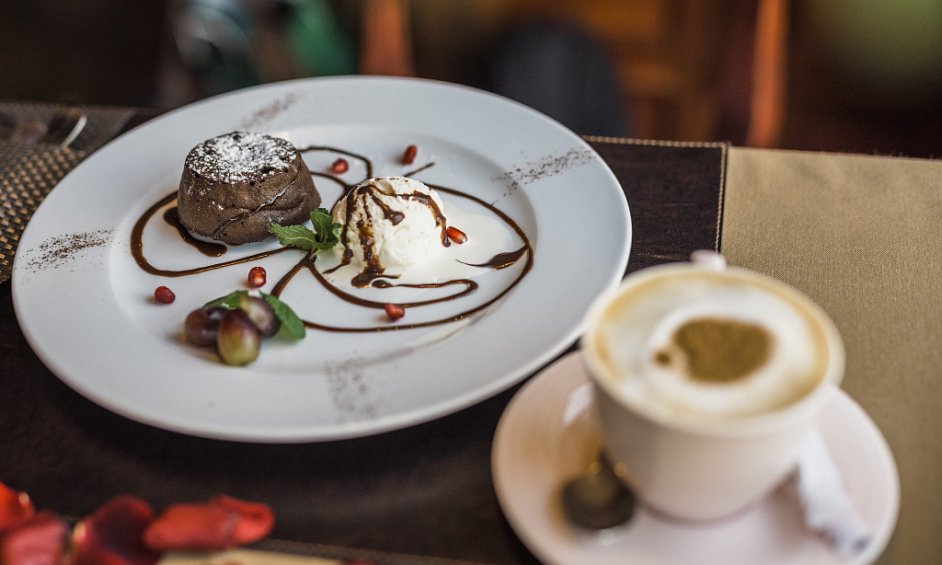 Deux Excellentes Enseignes De Restaurants Dans Un Emplacement De Choix À Stellenbosch À Vendre 1 Deux Excellentes Enseignes De Restaurants Dans Un Emplacement De Choix À Stellenbosch À Vendre 1