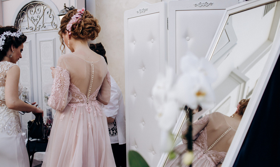Vente d'actifs de boutique de mariée - Actifs de vente au détail prêts à être lancés 1