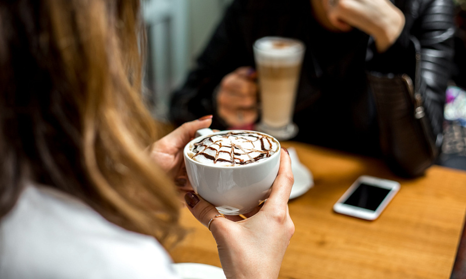 Nouvelles franchises de café «CRÈME» de première qualité disponibles (magasins express) à vendre 1