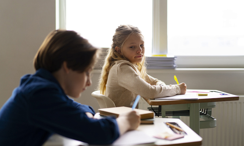 École privée privée dans la province du Nord-Ouest avec des installations d'internat comprenant une propriété dans la province du Nord-Ouest avec des installations d'internat comprenant une propriété 1