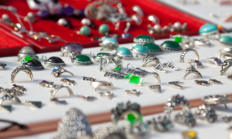 Importateurs Et Distributeurs De Bijoux En Argent Sterling À Vendre 1 Importateurs Et Distributeurs De Bijoux En Argent Sterling À Vendre 1